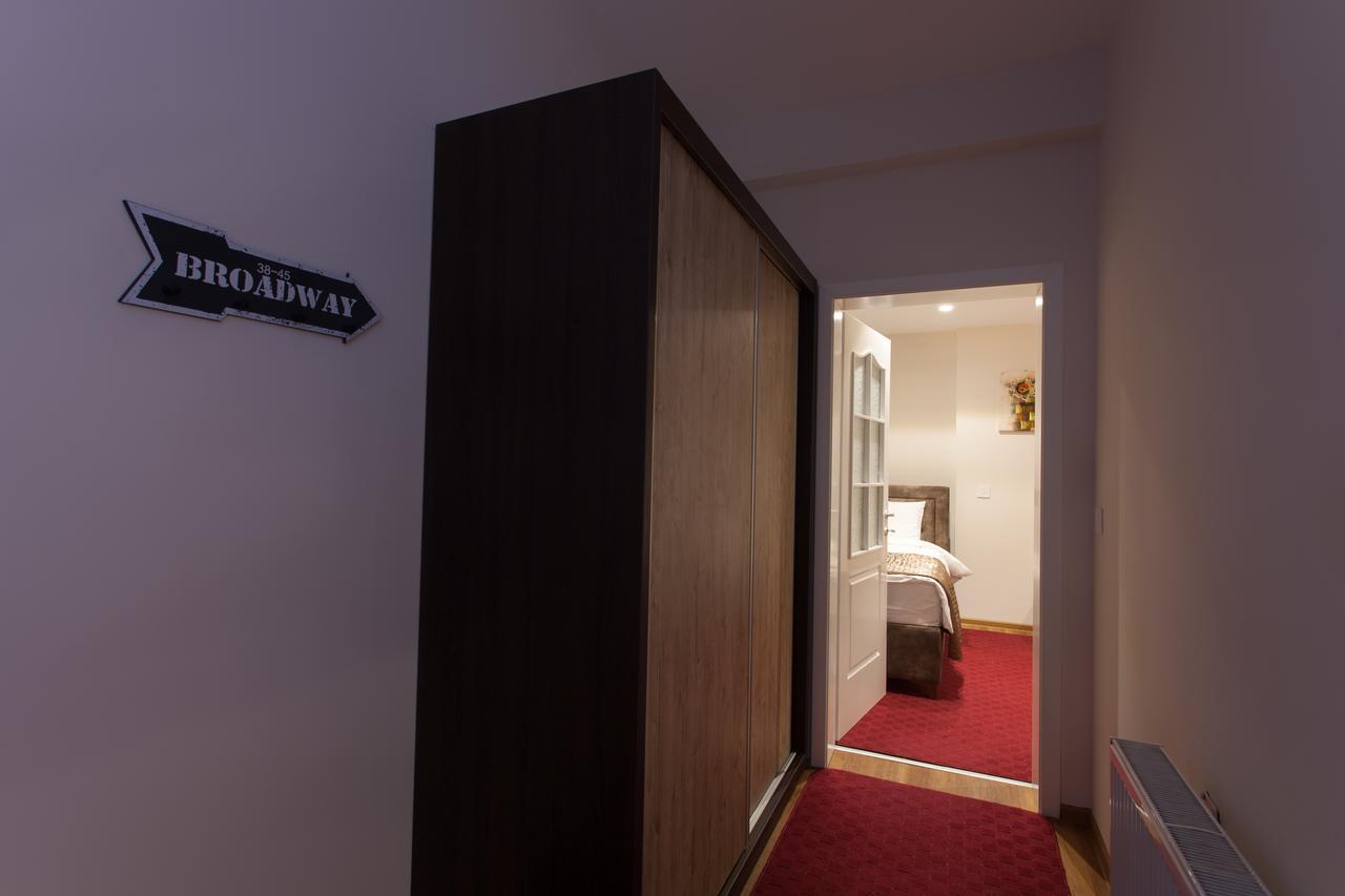 Apartmani Brocat Novi Pazar Exterior foto